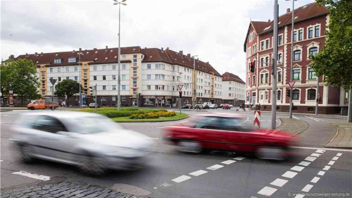 Stau-Hotspot in Braunschweig: Gibt es bald neue Regeln für den Rudolfplatz?