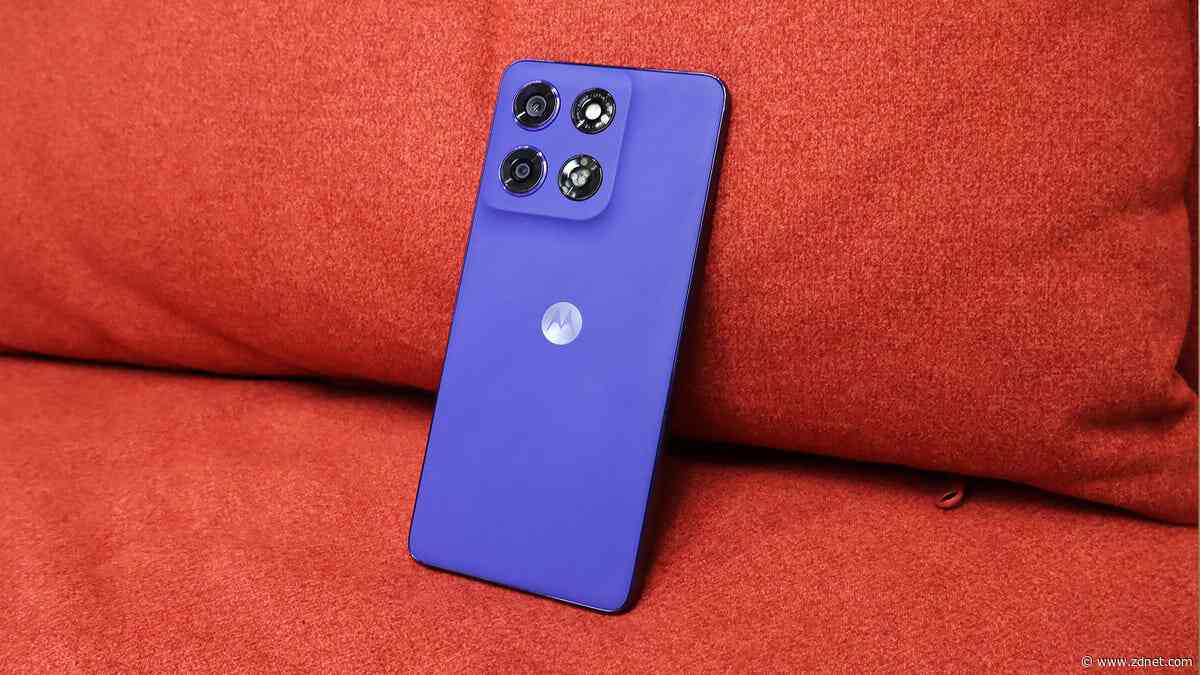 Amazon is selling this Motorola phone for just $300 - and it comes with a stylus