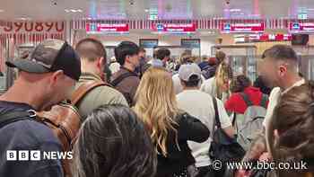 Stop pretending EU's new border system is working, says airports chief
