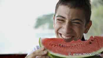 Nicht nur Klopfen: So erkennt man die wirklich reifen und süßen Wassermelonen