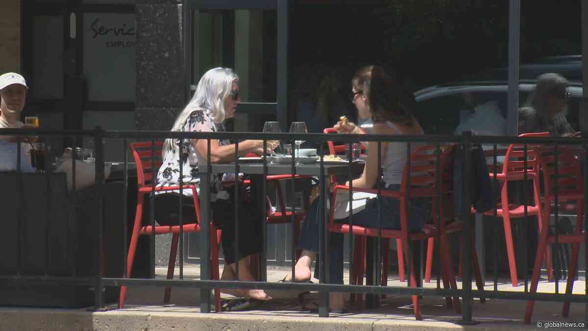 Winnipeg restaurateurs expect rush for car-free Corydon Sundays