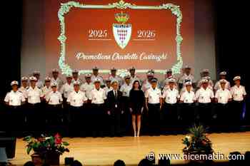 En présence de Charlotte Casiraghi, 31 policiers sortis d’école reçoivent leurs insignes à Monaco