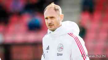 Jong Ajax schuift assistent Carlos García door naar positie van hoofdcoach
