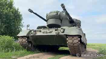 Soldaten zeigen PRTL-Gepard: In Deutschland einst ausgemusterter Panzertyp ist in der Ukraine unverzichtbar