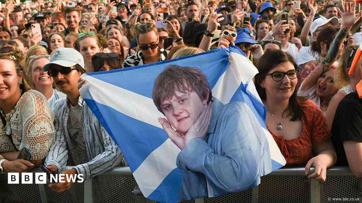 Lewis Capaldi returns to TRNSMT 'firing on all cylinders'
