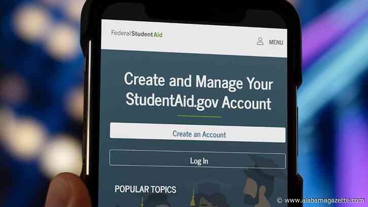 What are the different types of student loans you can use to pay for college?