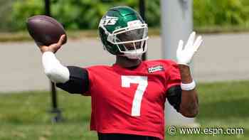Cops look at battery claim against Jets QB Smith