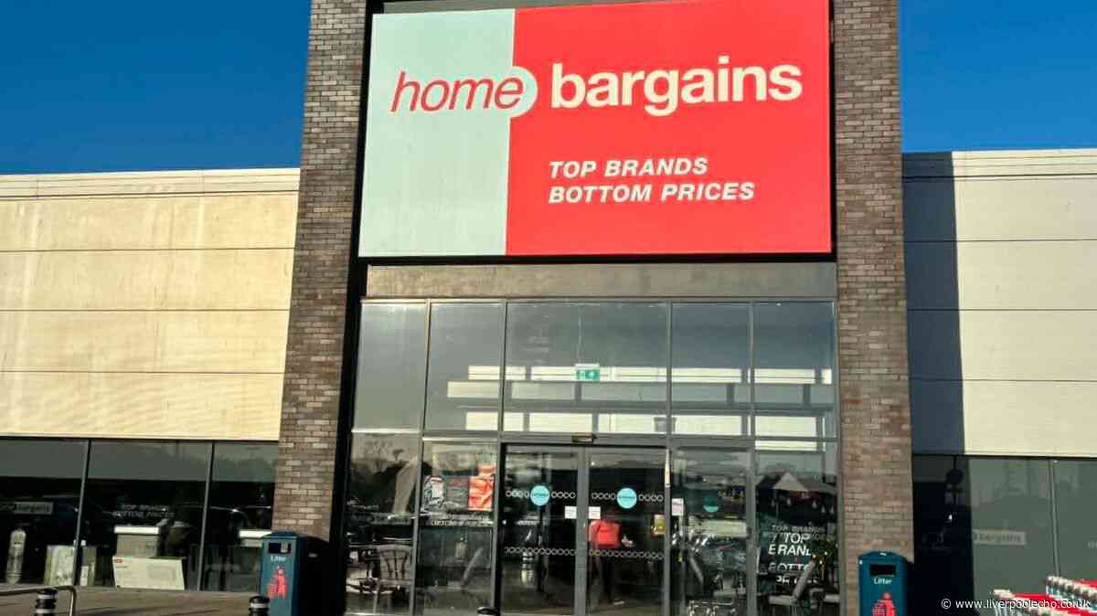 'Stay organised on holiday or weekend away' with Home Bargains £100 'essential' reduced to £24.99
