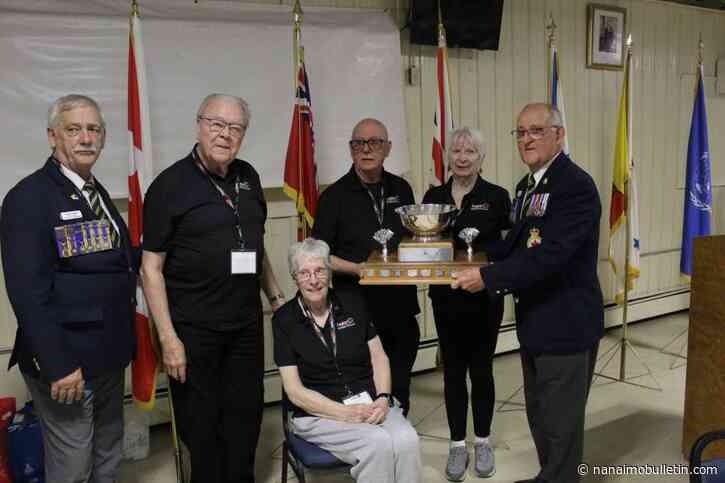 Ladysmith seniors skunk national competition, win Canadian cribbage title