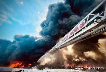 Official sounds alarm after massive smoke plume engulfs Houston skyline