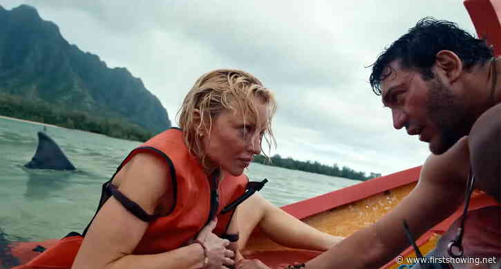 Freaky Trailer for Shark Horror 'The Bay' in a Tiger Shark Sanctuary