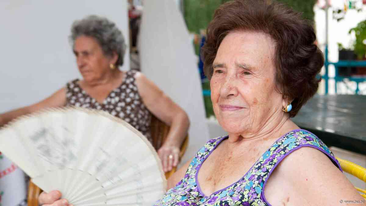 Waardoor hitte juist voor thuiswonende ouderen fataal kan zijn