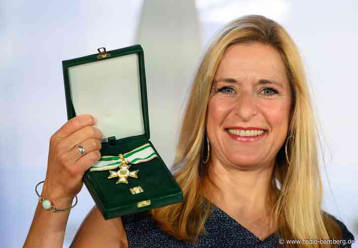 Sachsens höchste Auszeichnung für Sängerin Stefanie Hertel