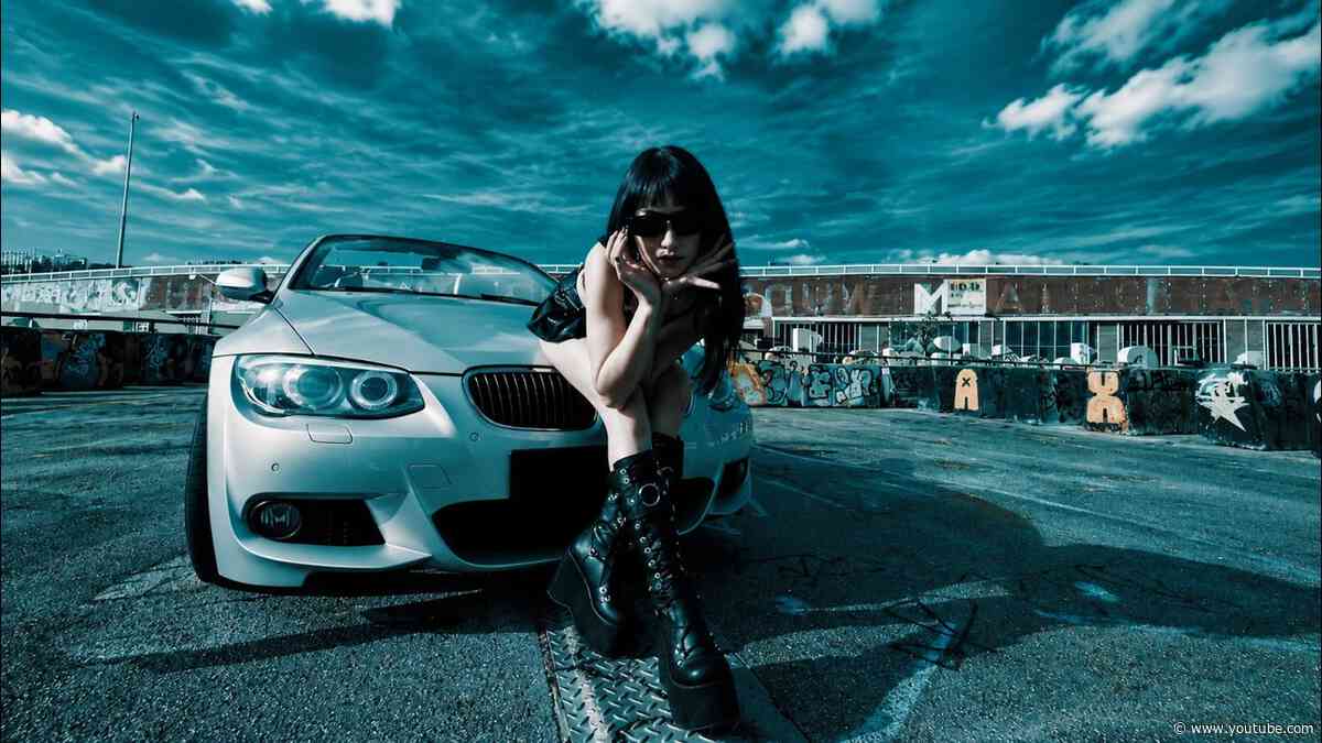Sakyra - Bounce In The Streets (Official Videoclip)