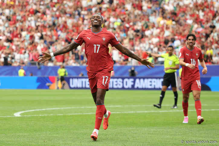 Leao: ‘Amorim is a very good coach, I will decide on Milan after World Cup’