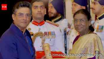 R Madhavan reacts to receiving Padma Shri; son Vedant cheers