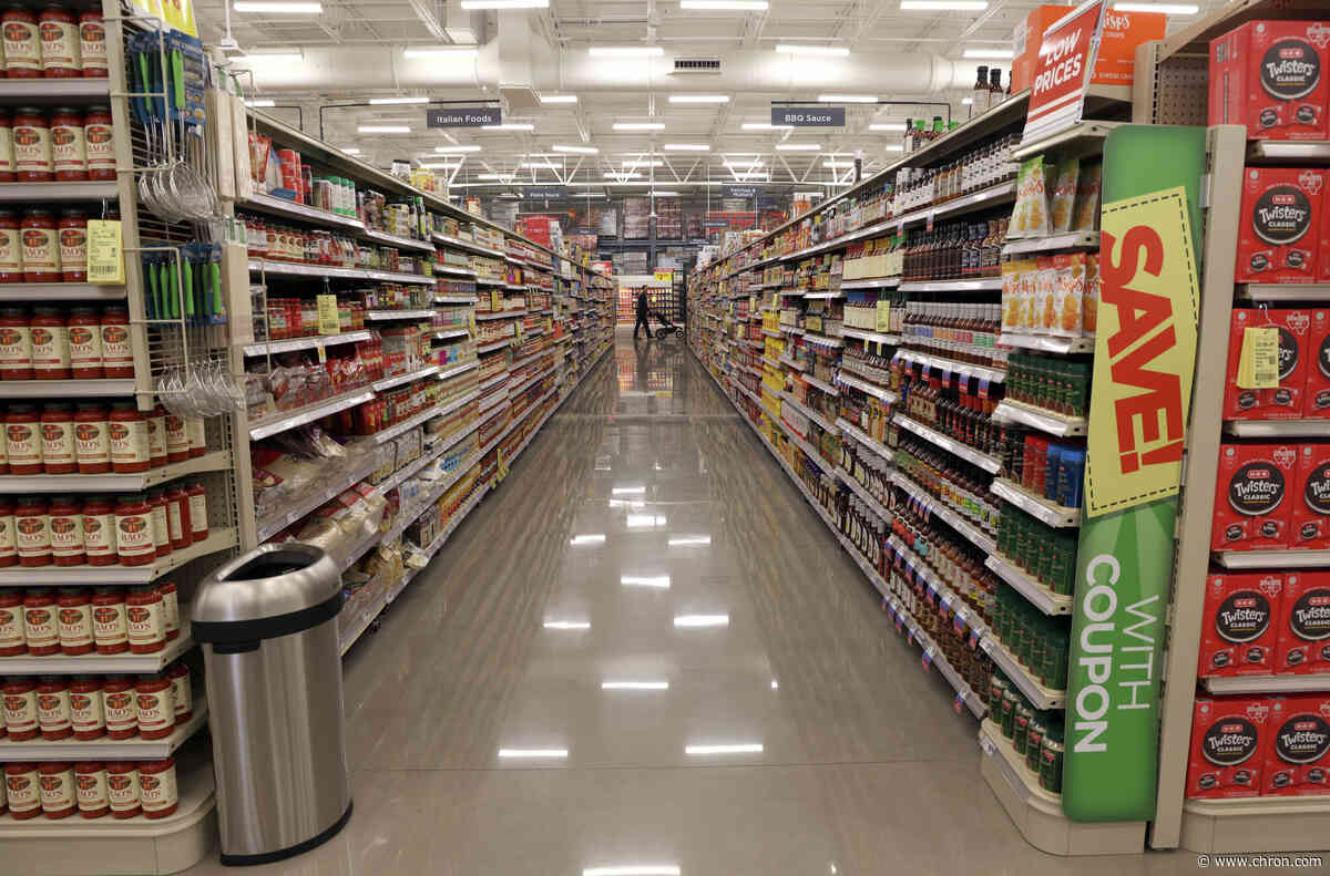 Muslim women in viral H-E-B video doxed as fundraiser soars past $180K