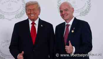 Trump reikt samen met Infantino de WK-beker uit na finale in New York