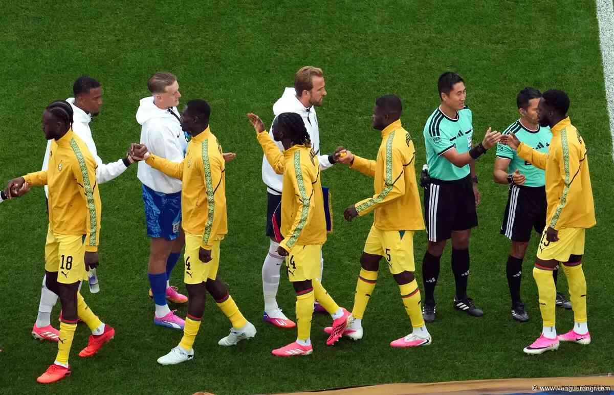 Video: Djed Spence ‘snubs’ Partey during World Cup handshakes