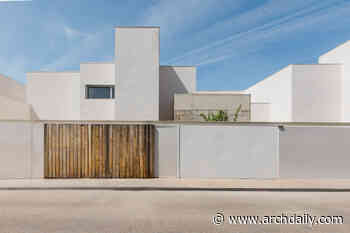 MG Houses / delavegacanolasso