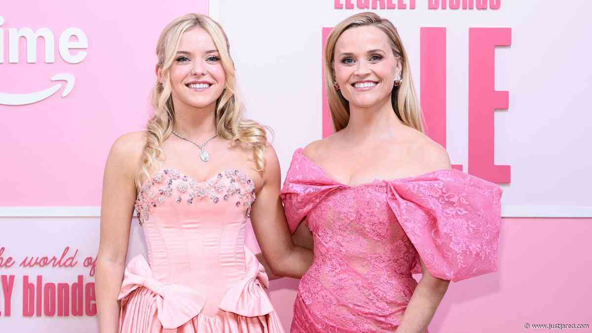 Reese Witherspoon & Lexi Minetree Twin in Pink for ‘Elle’ Series Premiere in NYC!