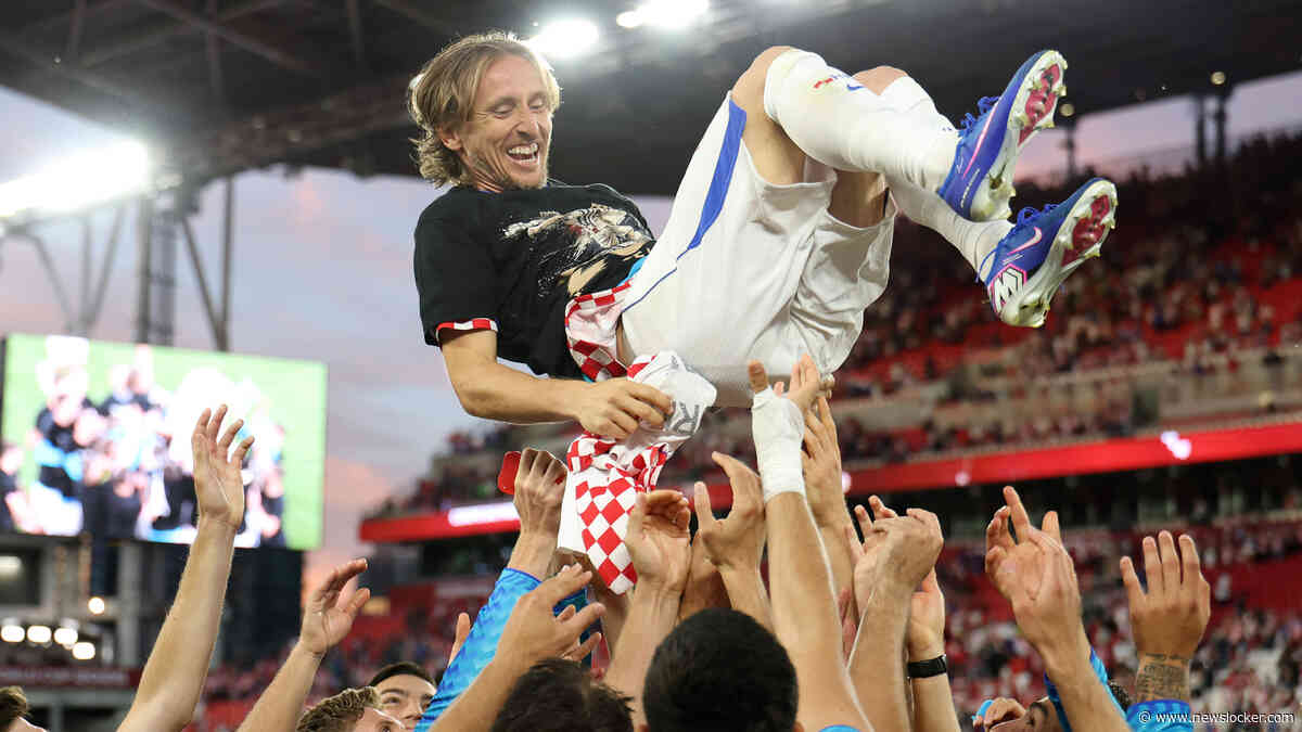 Luka Modrić (40) na winst in 200e(!) interland gejonast door Kroatische teamgenoten op WK 2026