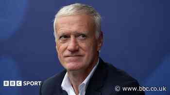 Deschamps returns to France after death of his mother