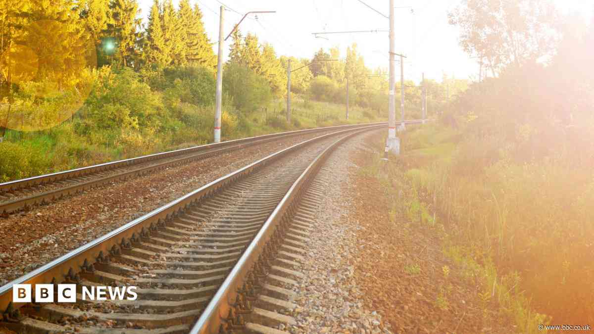 Rail firm warns against travel amid 'extreme heat'