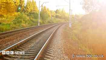 Rail firm warns against travel amid 'extreme heat'