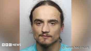 Man who fired gun at rival in street jailed