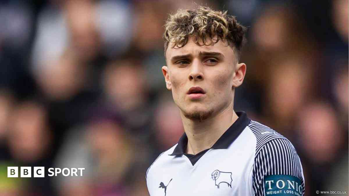 Derby complete signing of Clark from RB Salzburg