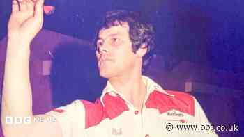 The Scottish darts superstar who quit at the top of the game