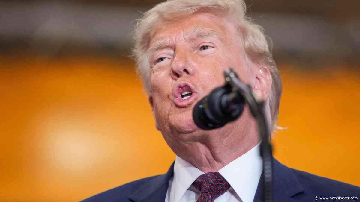 Trump furieus dat prijzen aan de pomp niet snel dalen: ’Klanten worden afgezet’
