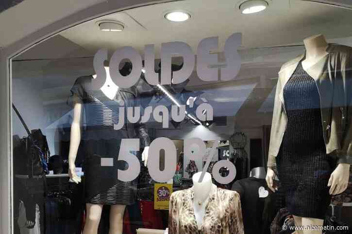 Les soldes en pleine canicule, « catastrophe » pour certains, « aubaine » pour d’autres