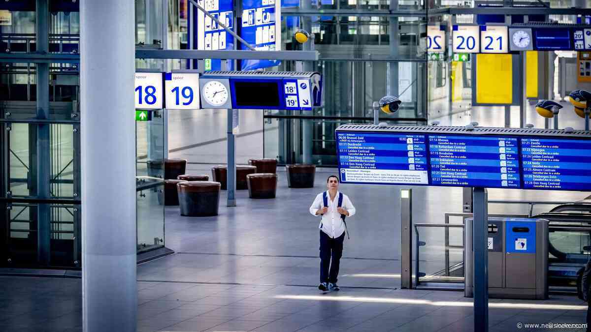 OV-stakingen door heel het land, overal lege stations