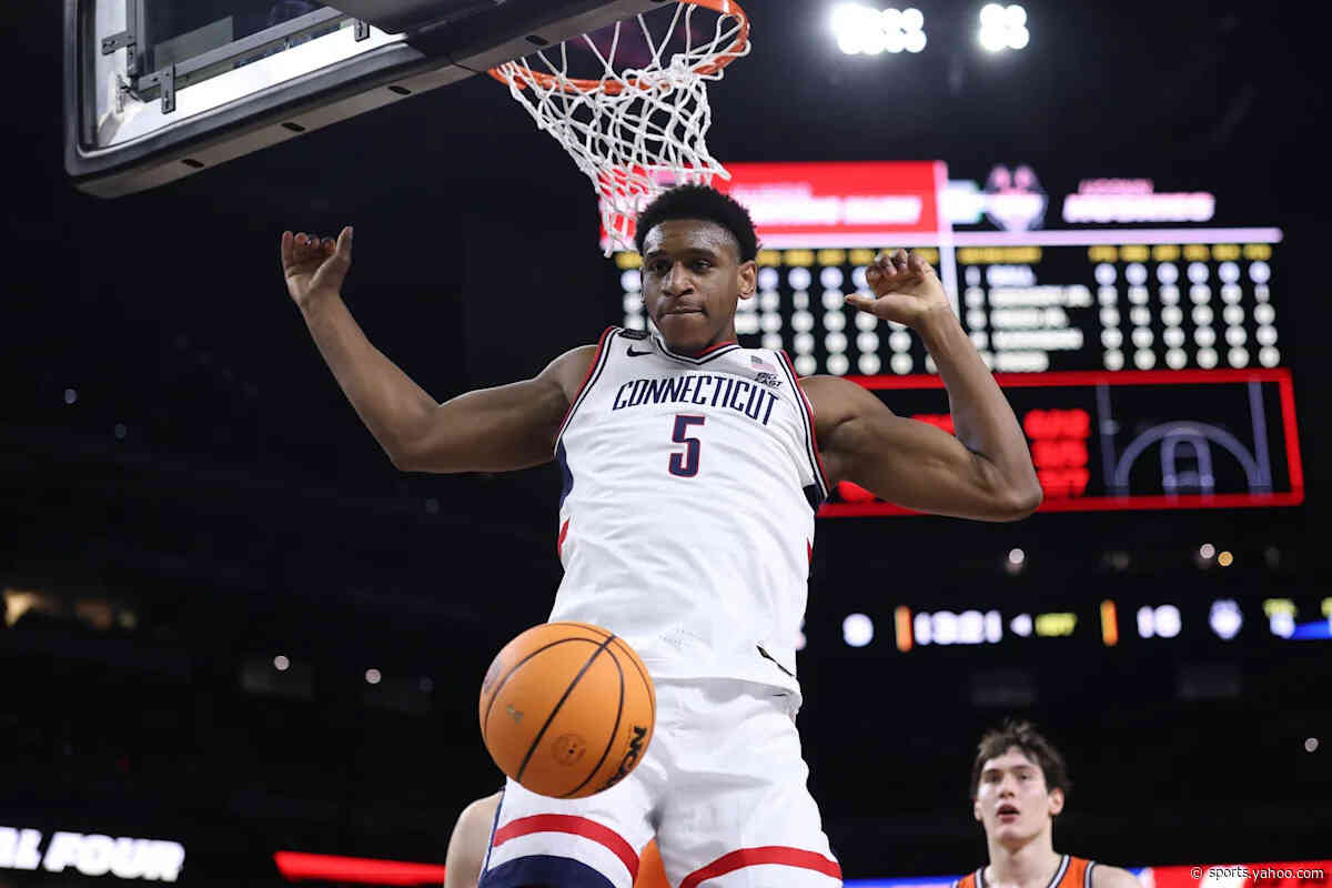 San Antonio adds front-court depth with Tarris Reed Jr.