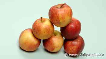 Urgent recall on apples and kiwi fruit sold at supermarkets across the country over Salmonella fears