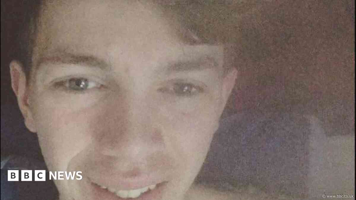 Drug dealer doorman who killed dad-of-three jailed