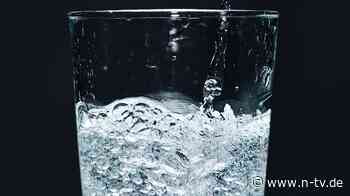 Testsieger kostet nur 19 Cent : Warentest: Das beste Mineralwasser gibt's beim Discounter