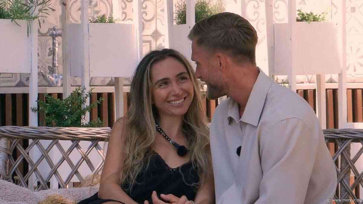 „Schon ein bisschen verliebt“: Bachelor Sebastian kürt schon vor dem Finale seine Favoritin