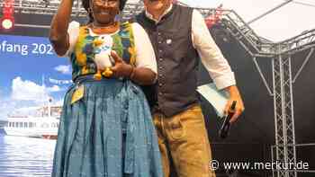 Ghanaerin im Dirndl: Warum Peggy Loschko in Herrsching eine Institution ist