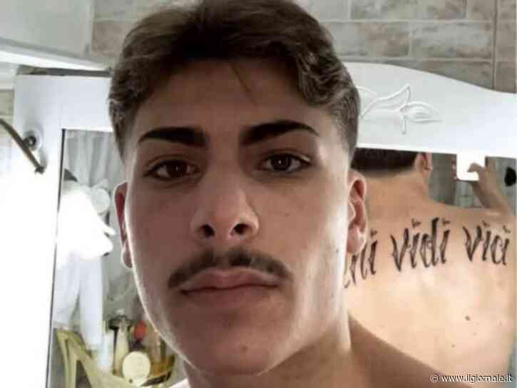 Lorenzo ucciso sotto casa per una lite al calcetto con un colpo al petto