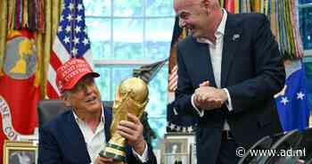 Donald Trump reikt WK-trofee uit, FIFA-baas verdedigt drinkpauzes: ‘Voor ons puur een sportieve zaak’
