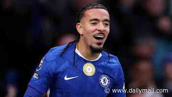 Chelsea put incredible price tag on Malo Gusto as right back considers a transfer with Man City interested