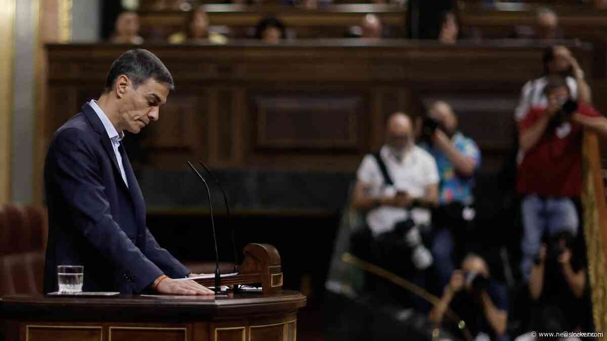 Spaanse premier staat onder druk door corruptieschandaal en sneert naar media
