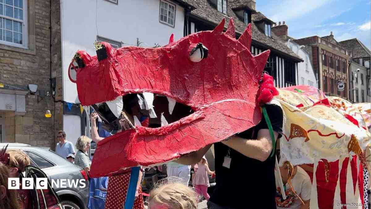 Town welcomes return of historical dragon parade