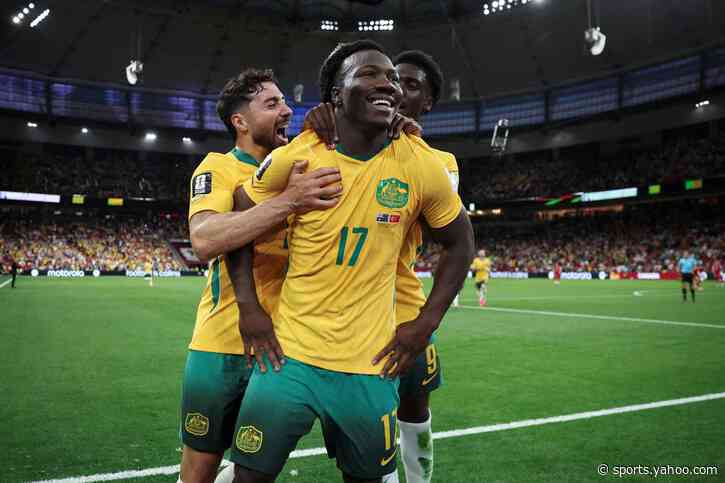 What do Australia and Paraguay need to qualify for the World Cup knockouts from Group D?