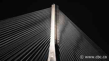 What some are saying nearly 2 weeks since Gordie Howe bridge opening was delayed