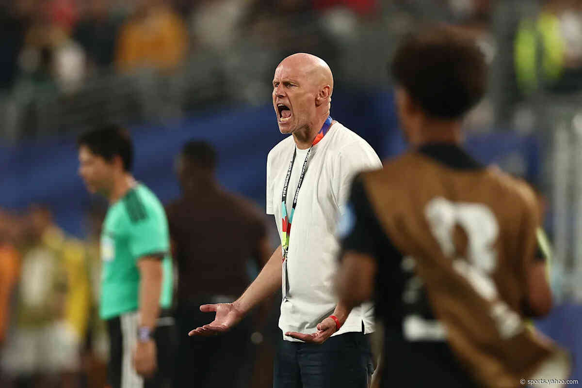🎥 Cameraman cops it, World Cup coach shows real emotion