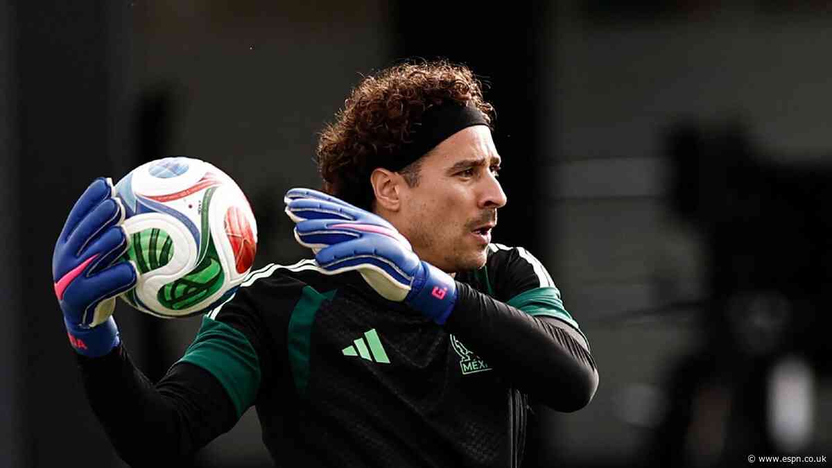 Mexico boss not swayed to start veteran Ochoa